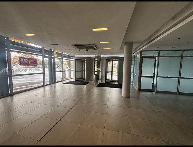 3,570M² WAREHOUSE TO LET IN EDGEMEAD